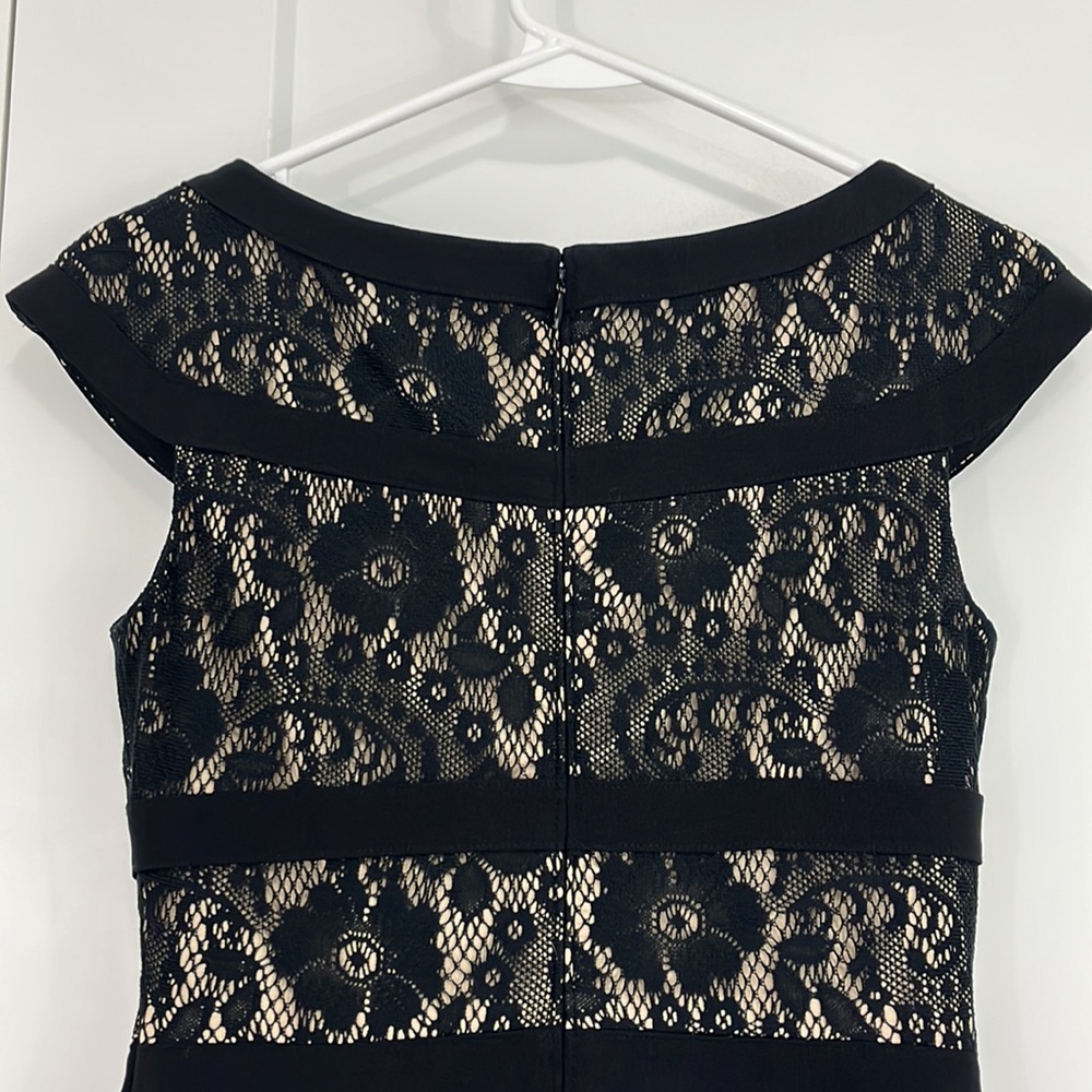 Adrianna Papell Size 2 Beige Black Lace Overlay Cap Sleeve Bodycon Formal Dress - Picture 8 of 12